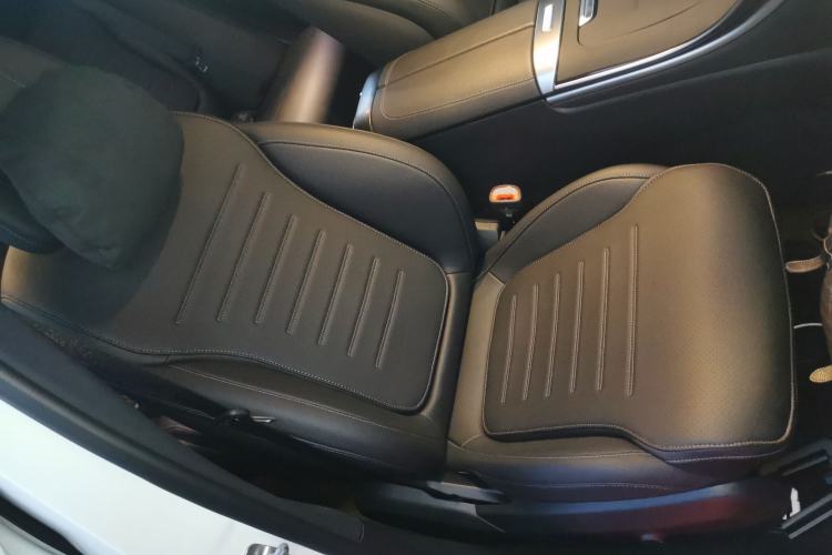 Used Mercedes-Benz C-Class 2024 Restyled C 200 L Sport Edition Right Front Seat