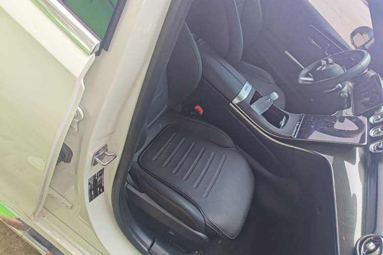 Used Mercedes-Benz C-Class 2024 Restyled C-Class 260 L Sport Edition Right Front Seat