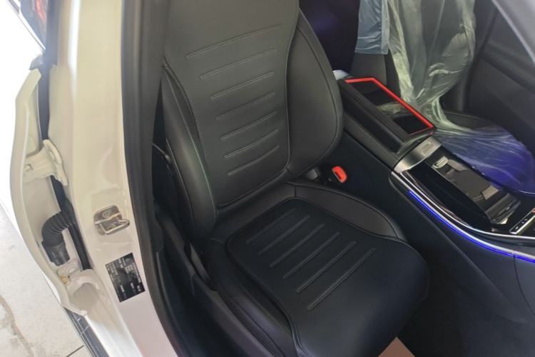 Used Mercedes-Benz C-Class 2024 Restyled C 260 L Sport Edition Right Front Seat