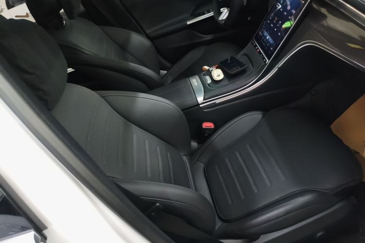 Used Mercedes-Benz C-Class 2024 Restyled C 260 L Sport Edition Right Front Seat