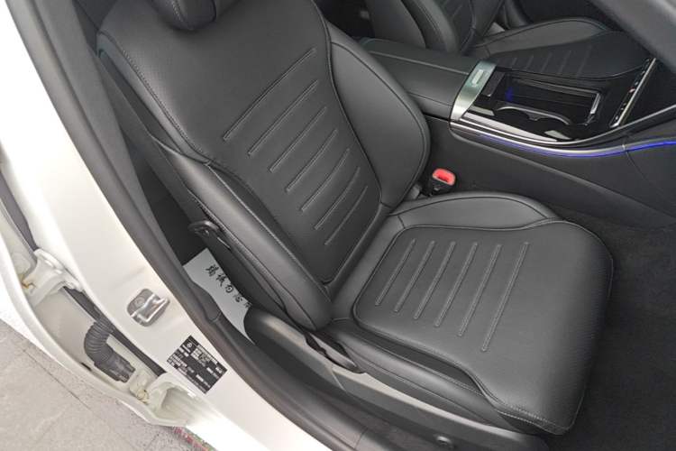 Used Mercedes-Benz C-Class 2024 Restyled C 260 L Sport Edition Right Front Seat