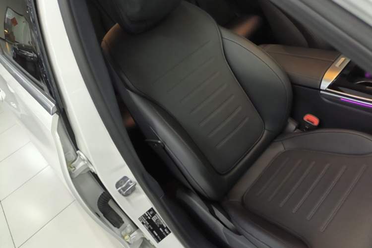 Used Mercedes-Benz C-Class 2024 Restyled C 260 L Sport Edition Right Front Seat