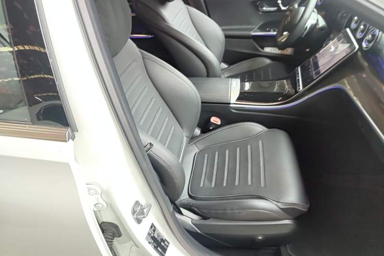 Used Mercedes-Benz C-Class 2024 Restyled C 260 L Sport Edition Right Front Seat