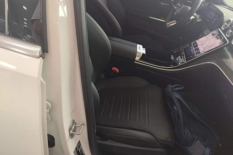 Used Mercedes-Benz C-Class 2024 Restyled C-Class 260 L Sport Edition Right Front Seat