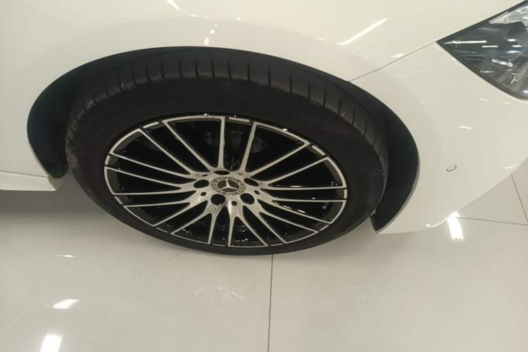 Used Mercedes-Benz C-Class 2024 Restyled C-Class 260 L Sport Edition Right Front Wheel Hub