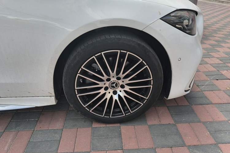 Used Mercedes-Benz C-Class 2024 Restyled C-Class 260 L Sport Edition Right Front Wheel Hub