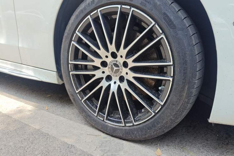 Used Mercedes-Benz C-Class 2024 Restyled C-Class 260 L Sport Edition Right Front Wheel Hub