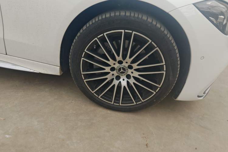 Used Mercedes-Benz C-Class 2024 C 260 L Sport Edition Right Front Wheel Hub