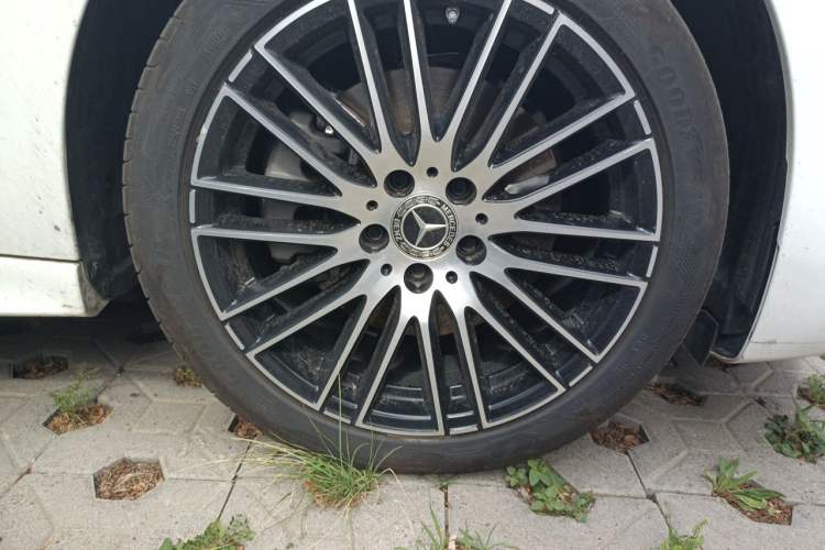Used Mercedes-Benz C-Class 2024 Restyled C-Class 260 L Sport Edition Right Front Wheel Hub