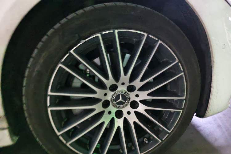 Used Mercedes-Benz C-Class 2024 C 260 L Sport Edition Right Front Wheel Hub