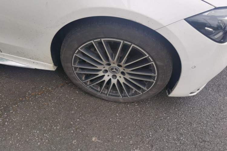 Used Mercedes-Benz C-Class 2024 C 260 L Sport Edition Right Front Wheel Hub