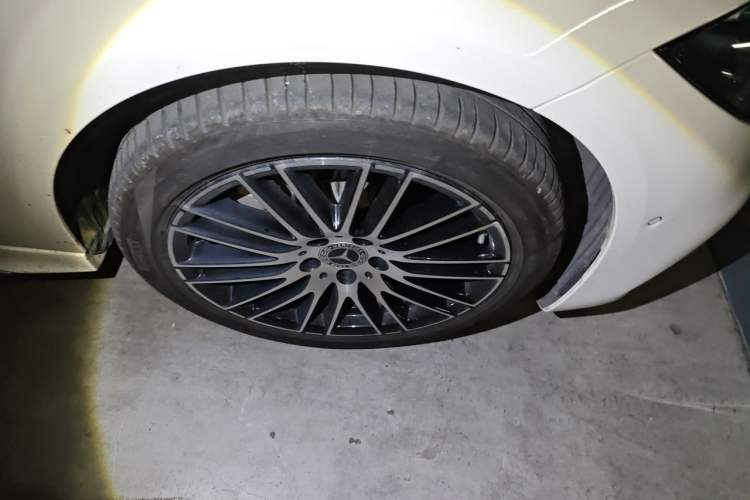 Used Mercedes-Benz C-Class 2024 C 200 L Sport Edition Right Front Wheel Hub