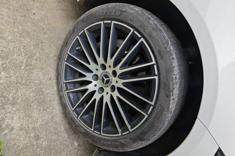 Used Mercedes-Benz C-Class 2024 C 260 L Sport Edition Right Front Wheel Hub