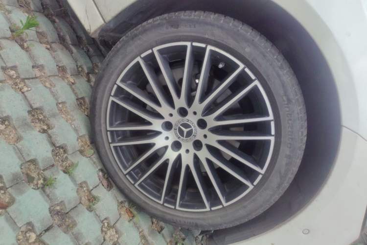 Used Mercedes-Benz C-Class 2024 Restyled C-Class 260 L Sport Edition Right Front Wheel Hub