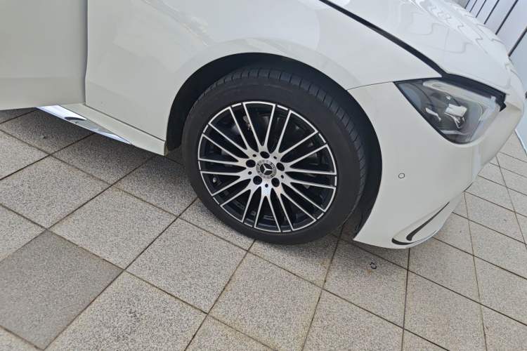 Used Mercedes-Benz C-Class 2024 C 260 L Sport Edition Right Front Wheel Hub