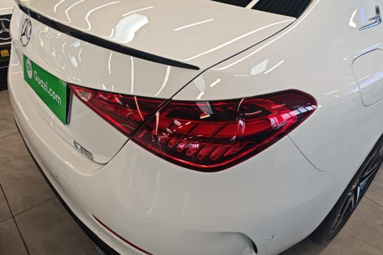 Used Mercedes-Benz C-Class 2024 Facelifted C-Class 260 L Night Edition Sports Version Right Rear Taillight