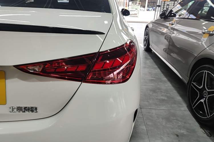 Used Mercedes-Benz C-Class 2024 Facelifted C-Class 260 L Night Edition Sports Version Right Rear Taillight