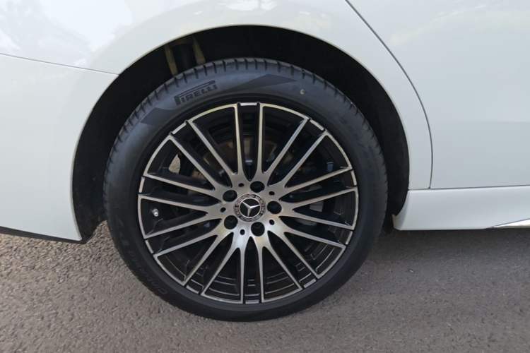 Used Mercedes-Benz C-Class 2024 Restyled C-Class 260 L Sport Edition Right Rear Wheel Hub