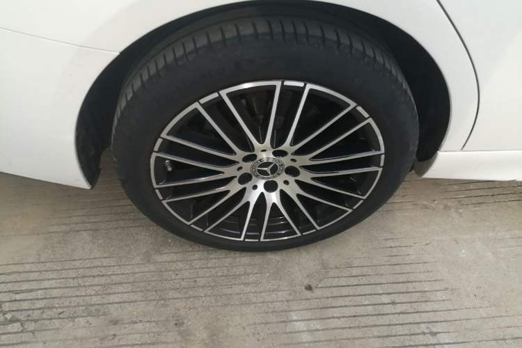 Used Mercedes-Benz C-Class 2024 Restyled C-Class 260 L Sport Edition Right Rear Wheel Hub