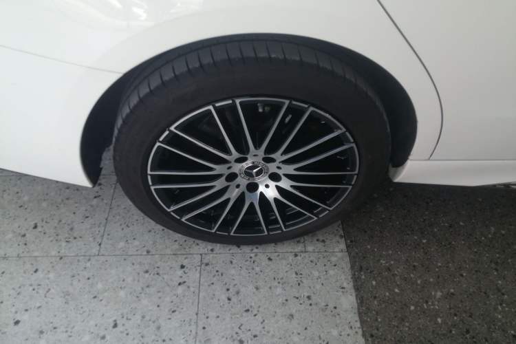 Used Mercedes-Benz C-Class 2024 Restyled C-Class 260 L Sport Edition Right Rear Wheel Hub