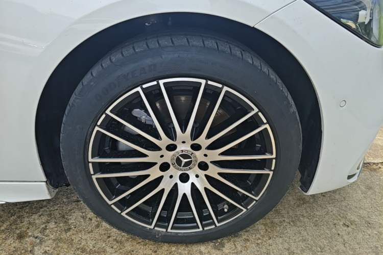 Used Mercedes-Benz C-Class 2024 C 260 L Sport Edition Right Rear Wheel Hub