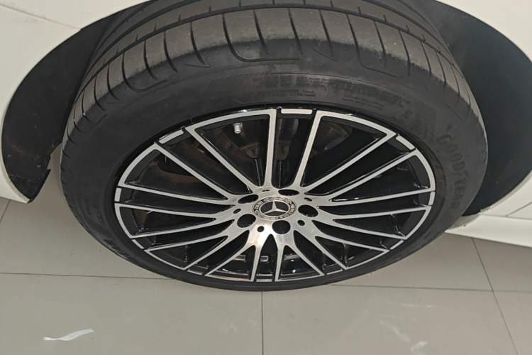 Used Mercedes-Benz C-Class 2024 Restyled C-Class 260 L Sport Edition Right Rear Wheel Hub