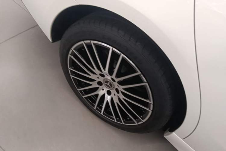 Used Mercedes-Benz C-Class 2024 C 200 L Sport Edition Right Rear Wheel Hub