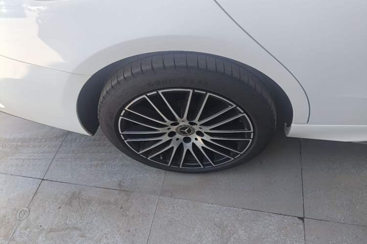 Used Mercedes-Benz C-Class 2024 Restyled C-Class 260 L Sport Edition Right Rear Wheel Hub