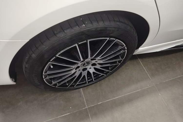 Used Mercedes-Benz C-Class 2024 Restyled C-Class 260 L Sport Edition Right Rear Wheel Hub