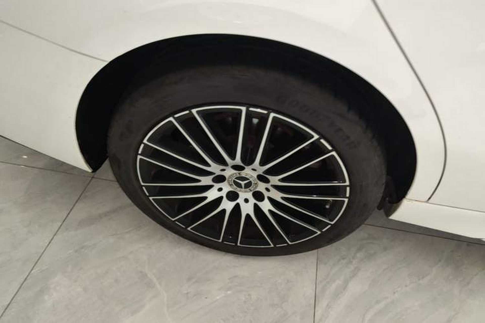 Used Mercedes-Benz C-Class 2024 Second Facelift C 260 L Sport Edition Right Rear Wheel Hub