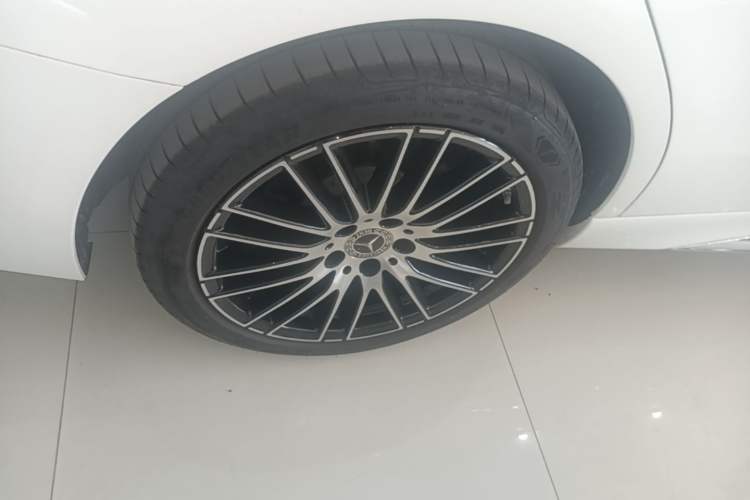 Used Mercedes-Benz C-Class 2024 Restyled C-Class 260 L Sport Edition Right Rear Wheel Hub