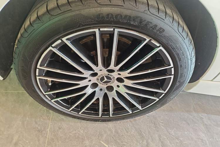 Used Mercedes-Benz C-Class 2024 Restyled C-Class 260 L Sport Edition Right Rear Wheel Hub