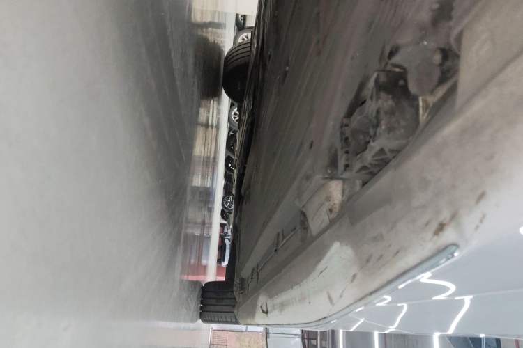 Used Mercedes-Benz C-Class 2024 Second Facelift C 260 L Sport Edition Right Side Sill