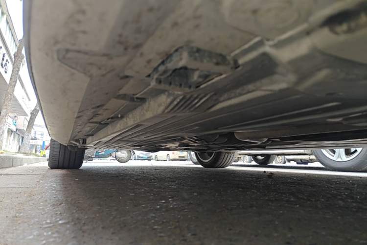 Used Mercedes-Benz C-Class 2024 Restyled C 260 L Sport Edition Right Side Sill
