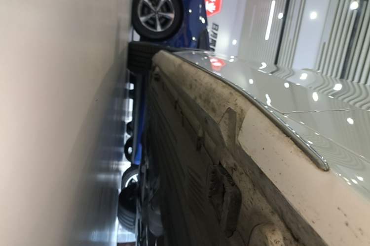 Used Mercedes-Benz C-Class 2024 C 200 L Sport Edition Right Side Sill