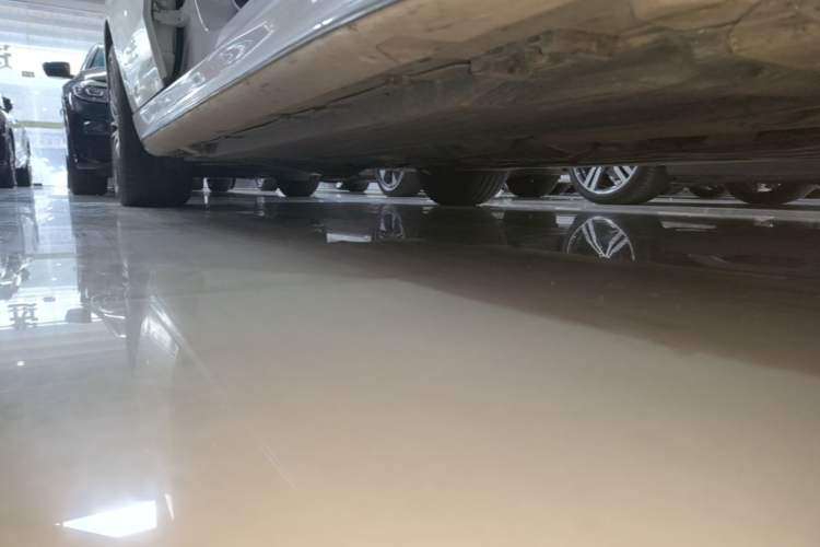 Used Mercedes-Benz C-Class 2024 Restyled C 260 L Sport Edition Right Side Sill