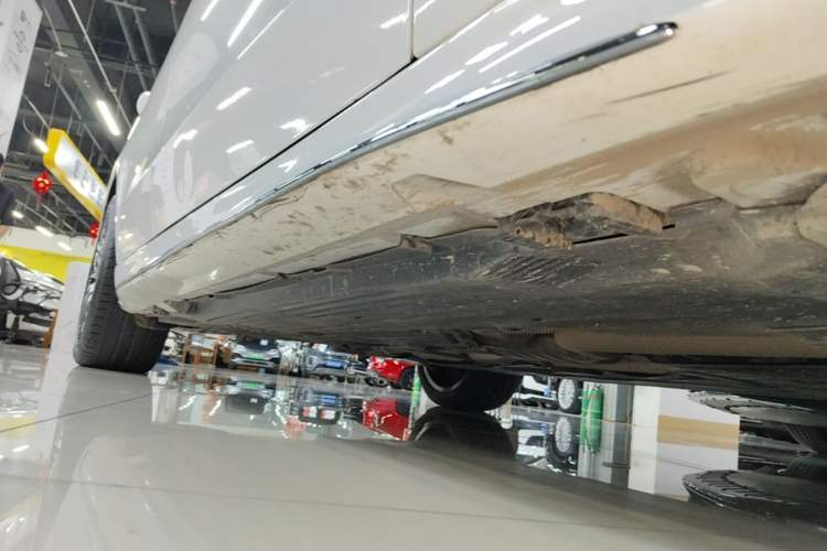Used Mercedes-Benz C-Class 2024 Second Facelift C 260 L Sport Edition Right Side Sill