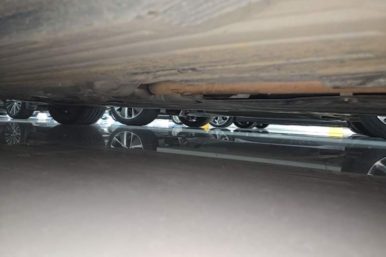 Used Mercedes-Benz C-Class 2024 C 200 L Sport Edition Right Side Sill