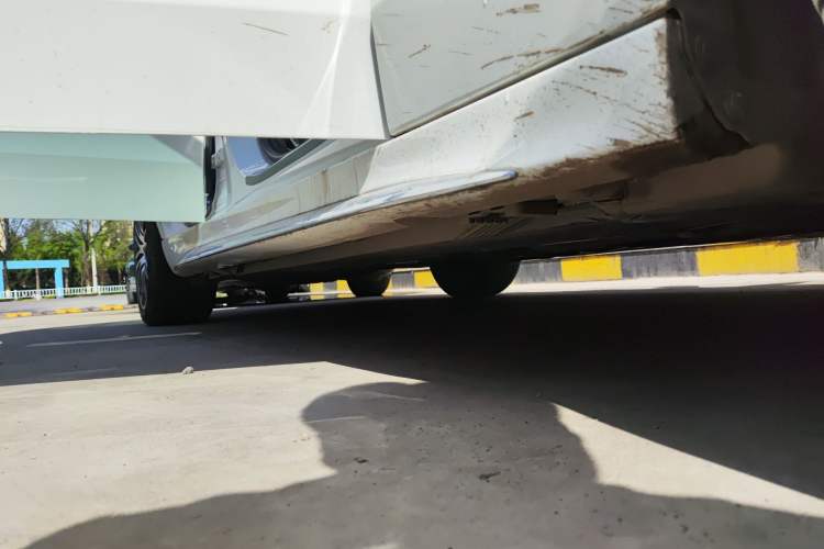 Used Mercedes-Benz C-Class 2024 Second Facelift C 260 L Sport Edition Right Side Sill