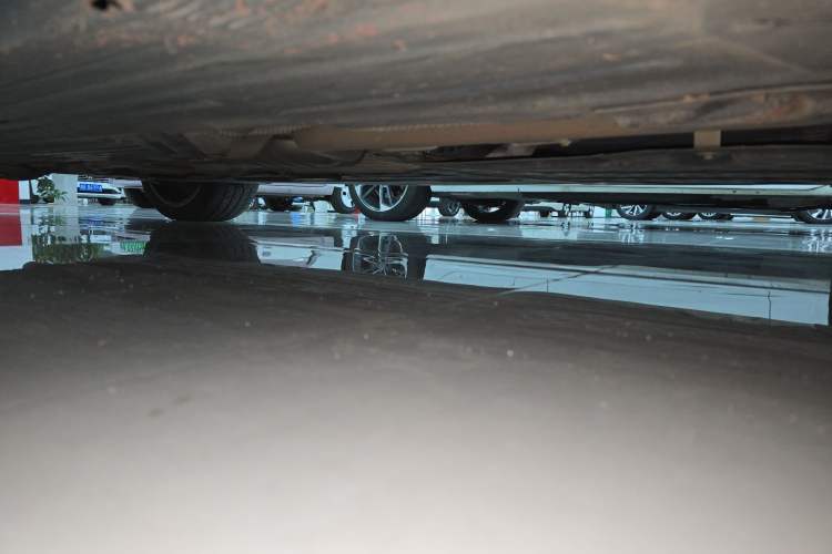 Used Mercedes-Benz C-Class 2024 Restyled C 260 L Sport Edition Right Side Sill