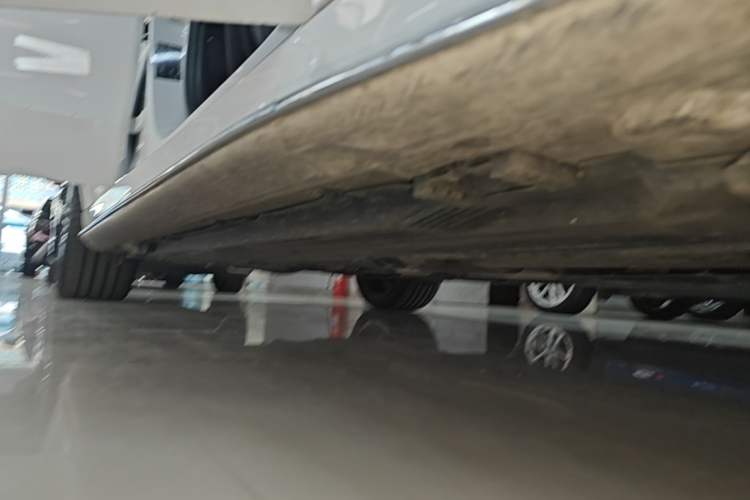 Used Mercedes-Benz C-Class 2024 Restyled C-Class 260 L Sport Edition Right Side Sill