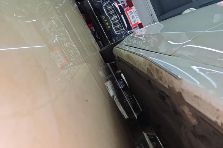 Used Mercedes-Benz C-Class 2024 Restyled C 260 L Sport Edition Right Side Sill