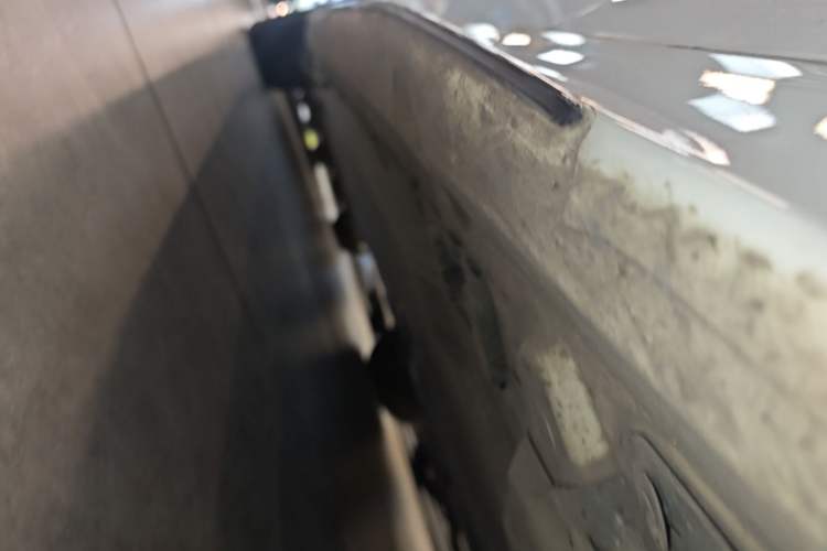 Used Mercedes-Benz C-Class 2024 Facelifted C-Class 260 L Night Edition Sports Version Right Side Sill