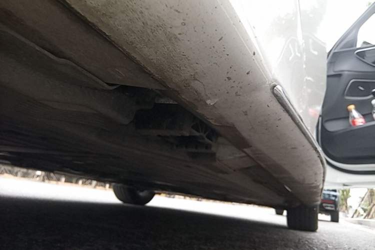 Used Mercedes-Benz C-Class 2024 Restyled C 260 L Sport Edition Right Side Sill