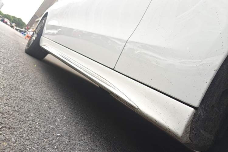 Used Mercedes-Benz C-Class 2024 C 260 L Sport Edition Right Side Sill