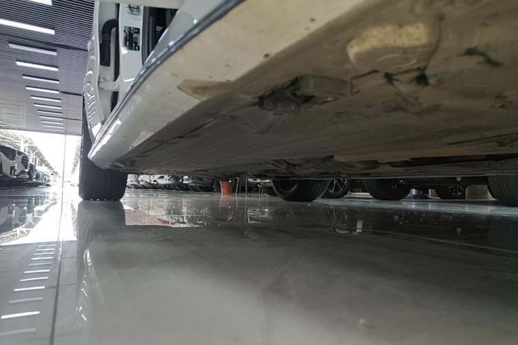 Used Mercedes-Benz C-Class 2024 C 260 L Sport Edition Right Side Sill