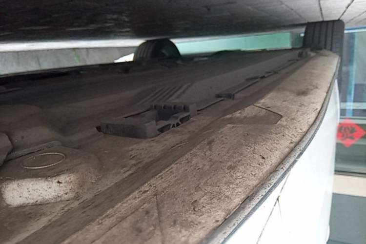 Used Mercedes-Benz C-Class 2024 C 200 L Sport Edition Right Side Sill