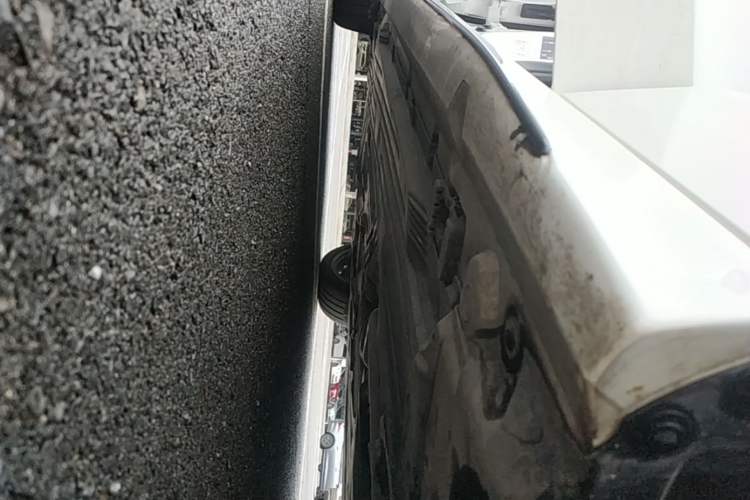 Used Mercedes-Benz C-Class 2024 Restyled C-Class 260 L Sport Edition Right Side Sill