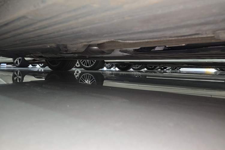 Used Mercedes-Benz C-Class 2024 Restyled C 260 L Sport Edition Right Side Sill