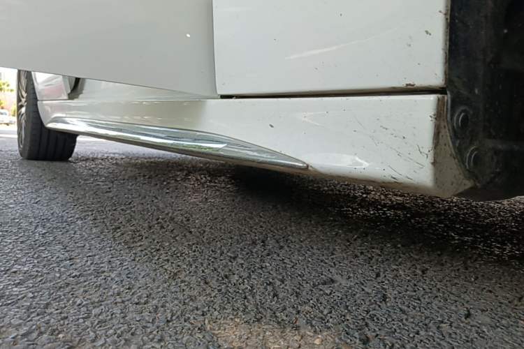 Used Mercedes-Benz C-Class 2024 Restyled C-Class 260 L Sport Edition Right Side Sill